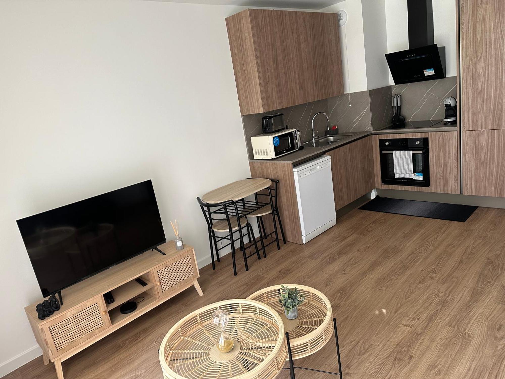 Appartement 2 Pieces Neuf Avec Sont Jardin Prive Franconville  Exterior foto